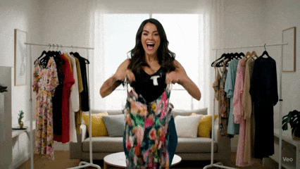 Animação de roupas em um cabide